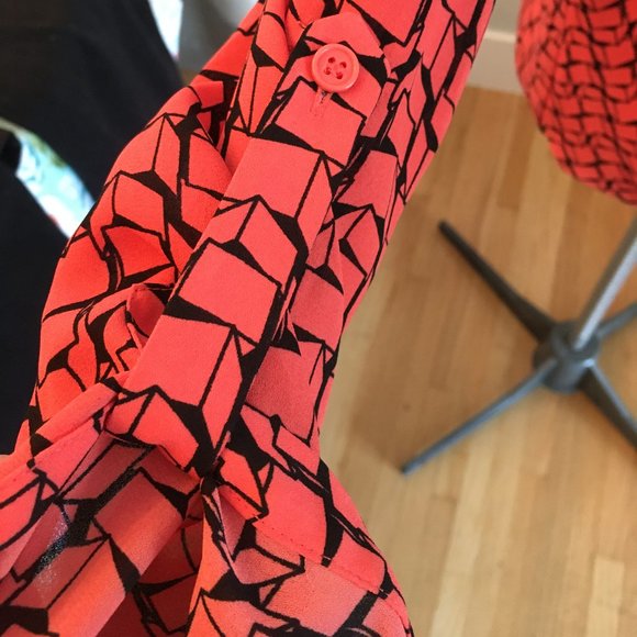 Pleione  - Surplice Roll Sleeve High/Low Blouse - Picture 9 of 9